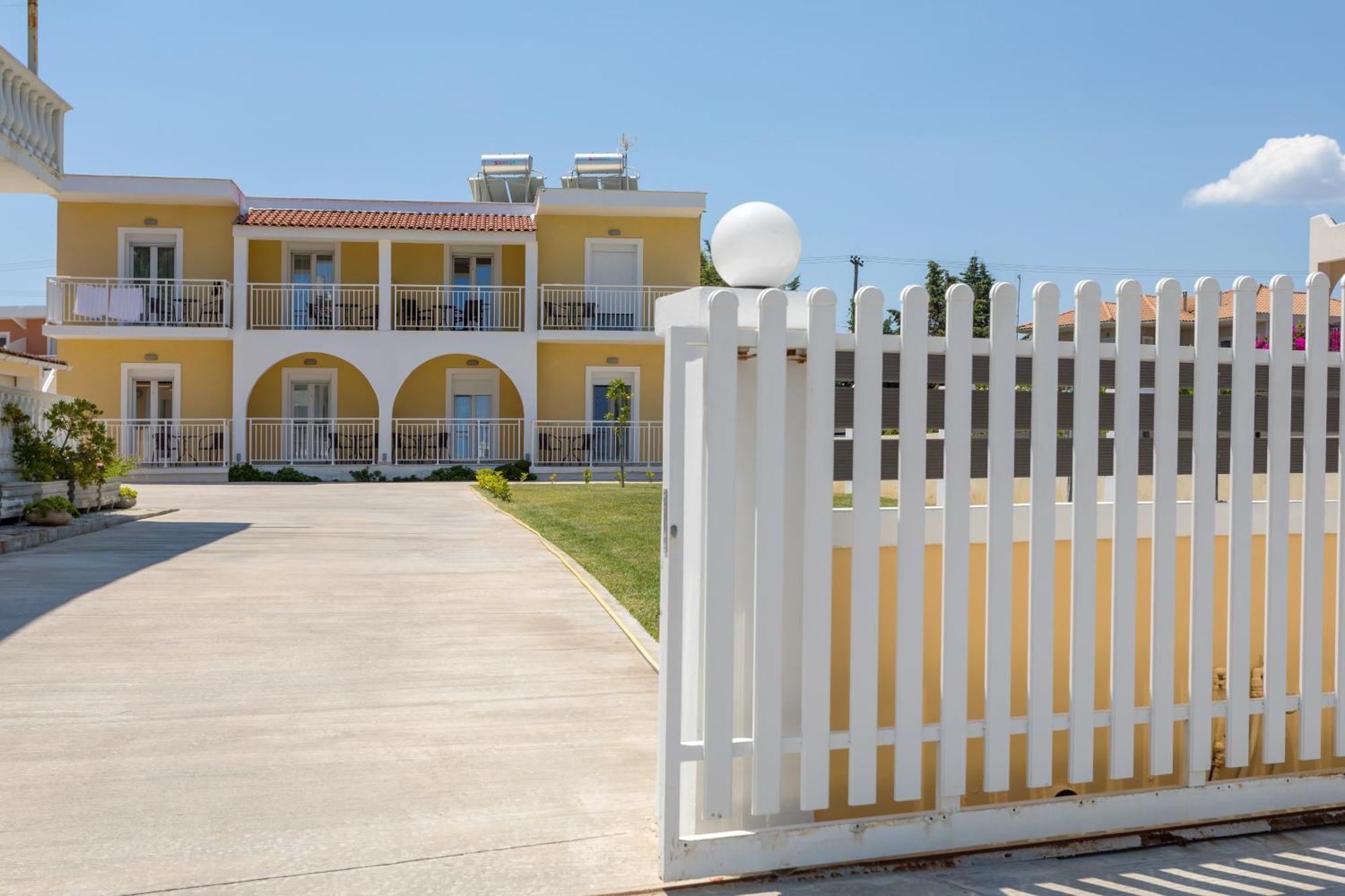 Morfeas Zante Apartments Ngoại thất bức ảnh